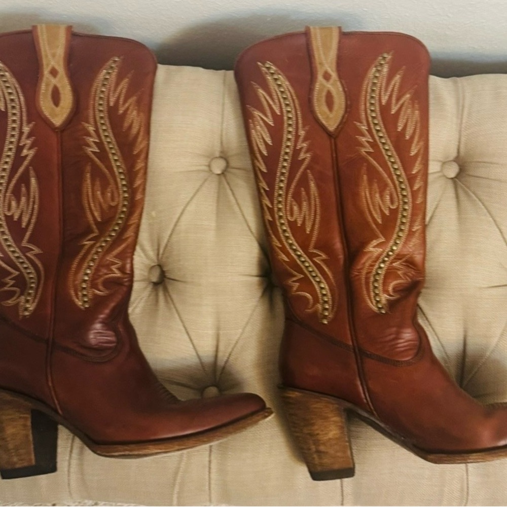Idyllwind Brown Ankle Boots with Gold Accents - Picture 2 of 2